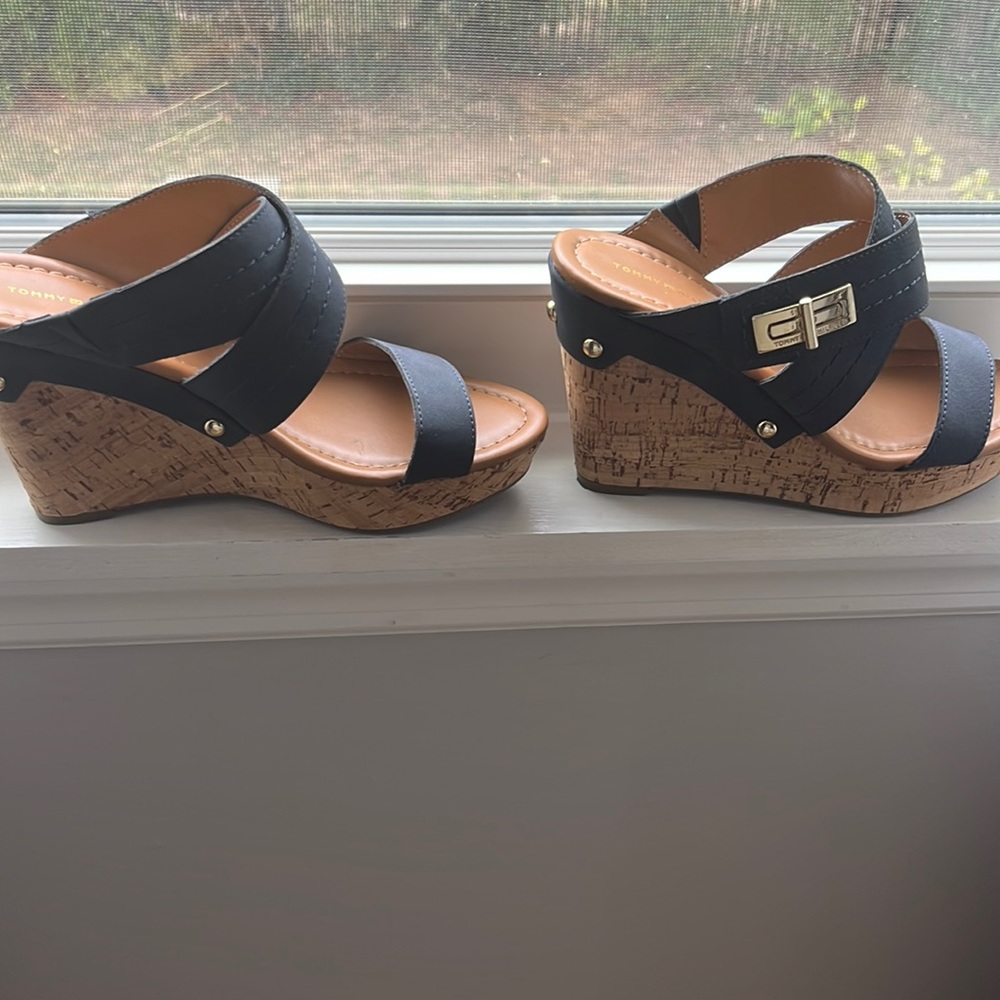 Tommy Hilfiger Navy wedge Sandle